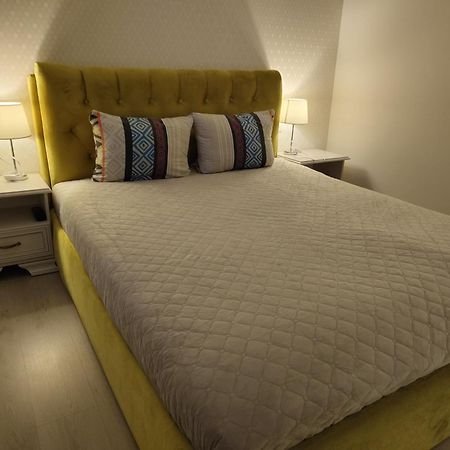 A. G. Central Apartaments Шяуляй Екстер'єр фото