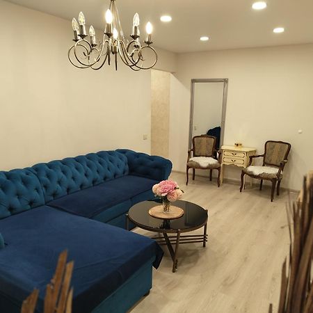 A. G. Central Apartaments Шяуляй Екстер'єр фото